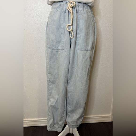 American Eagle Outfitters Light Blue Denim Pants - Picture 1 of 5